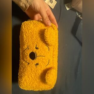 Winnie the Pooh push cosmetic bag